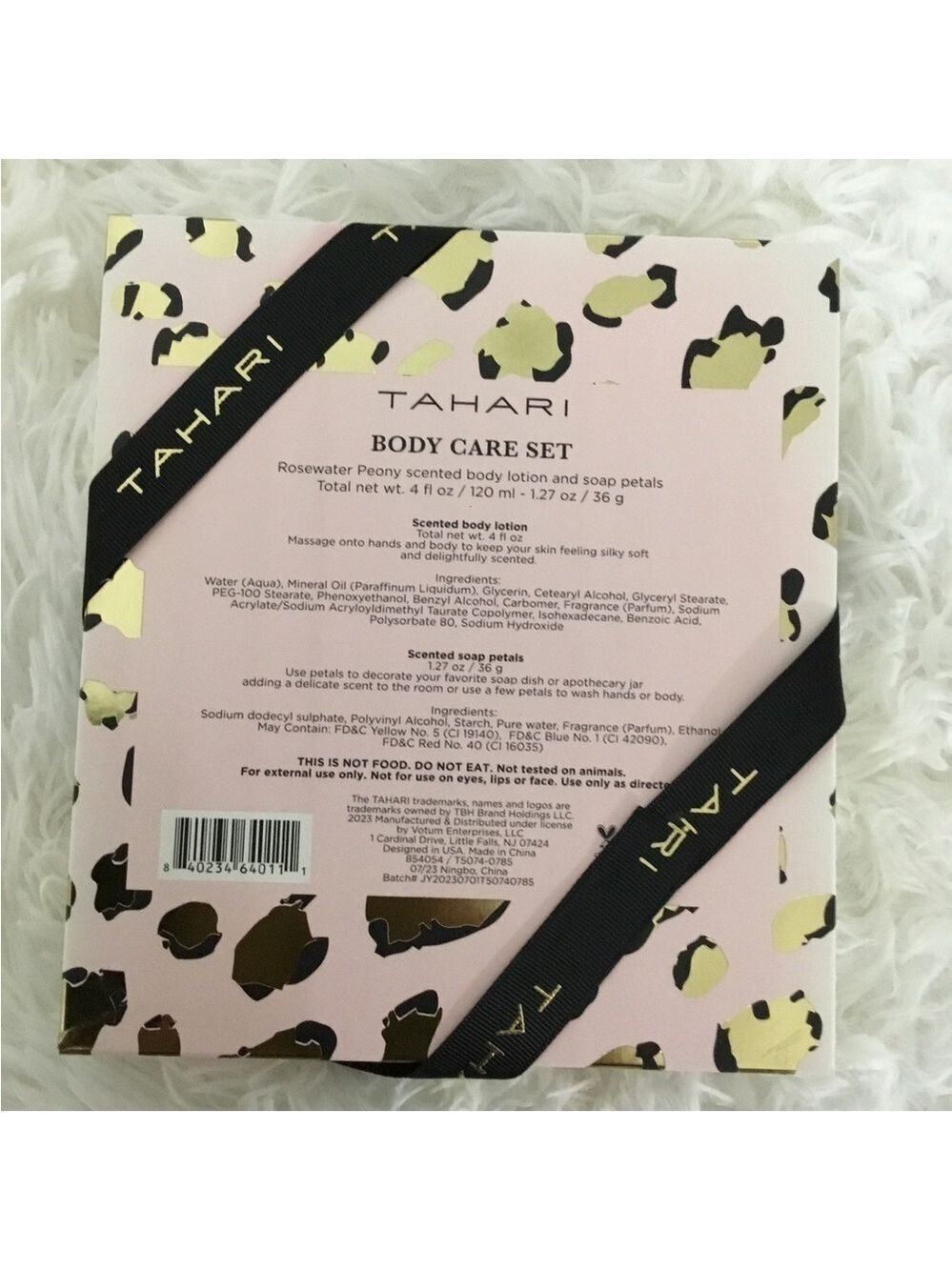 Tahari Body Care Set Body Lotion & soap bath petals Honey Almond - Picture 6 of 7